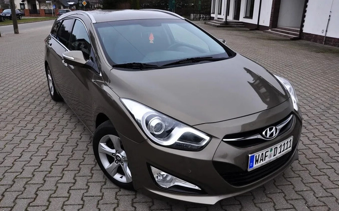 Hyundai i40 cena 36900 przebieg: 204000, rok produkcji 2013 z Pruchnik małe 742